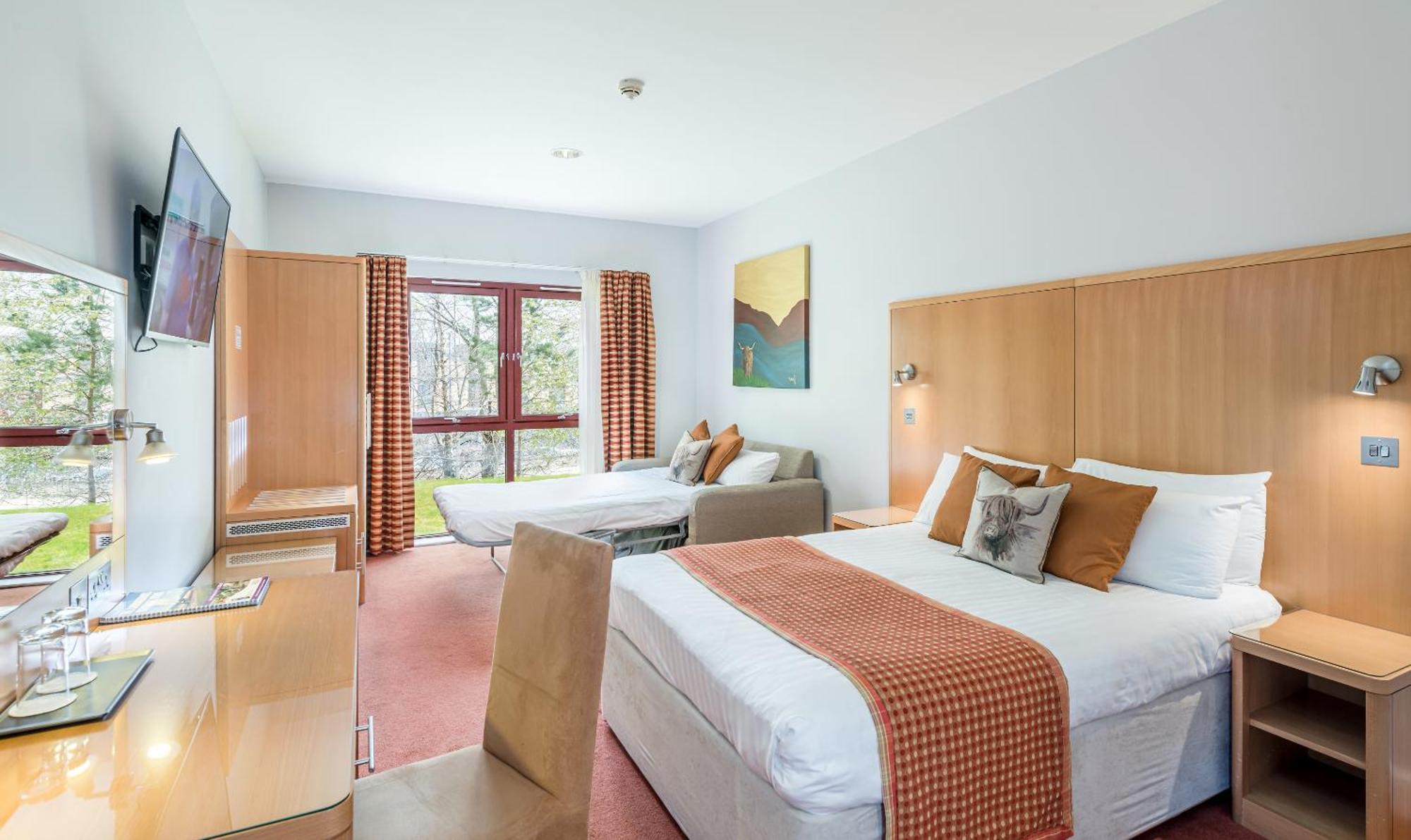 High Range Lodge Hotel Авимор Экстерьер фото
